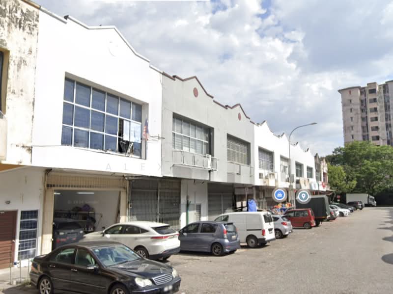 Factory for Sale in Taman Perindustrian Bukit Serdang (Seri Kembangan) - Alex CHONG - Exterior - PropertyGuru.com.my