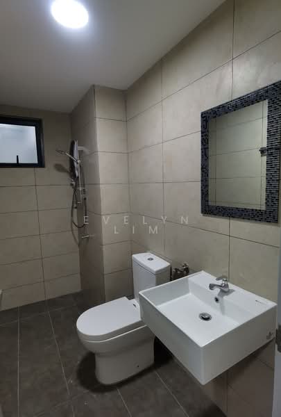 Servis Apartment untuk Disewa di M Luna - Evelyn Lim - Bathroom - PropertyGuru.com.my