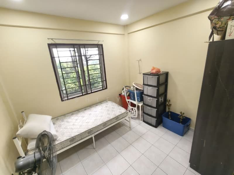 Rumah Flat untuk Dijual di Sri Intan - Ashley Goh - Bedroom - PropertyGuru.com.my
