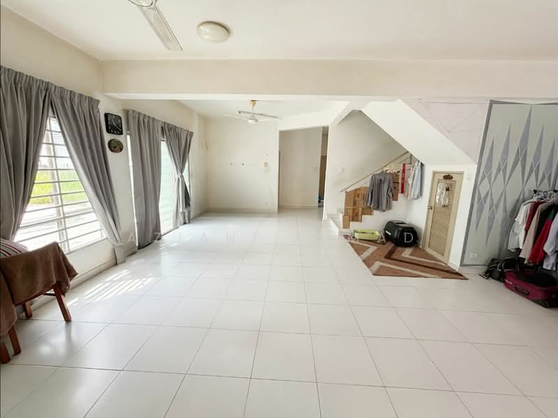 2-storey Terraced House for Sale in Taman Pelangi Semenyih 2 (Semenyih) - Aziani Ahmad - Living Room - PropertyGuru.com.my