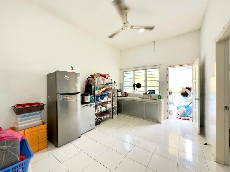 Rumah Teres 1 Tingkat untuk Dijual di Puncak Alam (Selangor) - Nur Alia Omar - Kitchen - PropertyGuru.com.my