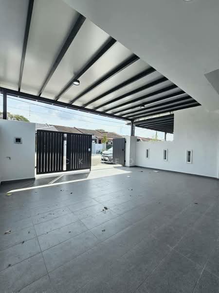 Rumah Teres 1 Tingkat untuk Dijual di Taman Puteri Wangsa (Ulu Tiram) - Ck Leow - Exterior - PropertyGuru.com.my