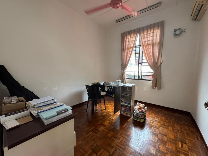 Rumah Teres 2 Tingkat untuk Dijual di Taman Setia Indah (Tebrau) - Kho Siew Lian - Study - PropertyGuru.com.my