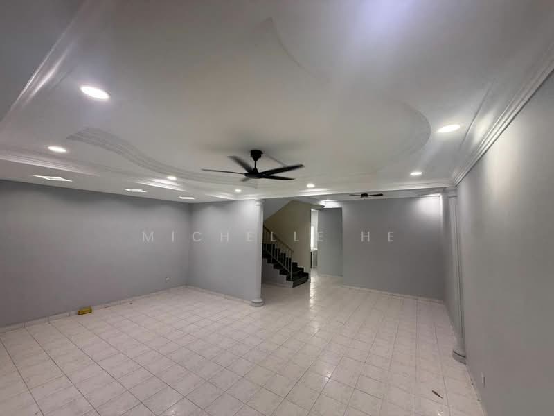 2-storey Terraced House for Sale in Bandar Putra (Kulai) - Michelle He - Living Room - PropertyGuru.com.my