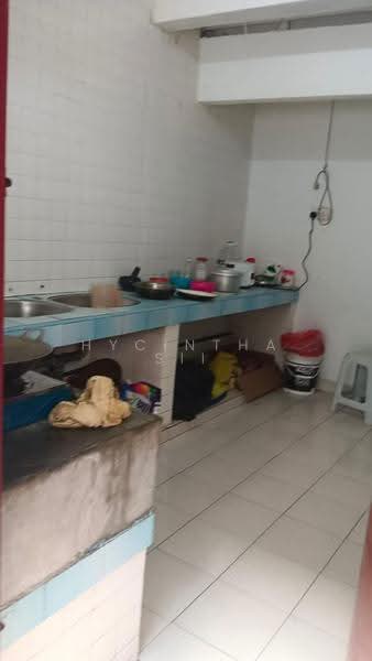 Rumah Teres 2-Tingkat untuk Dijual di Seri Kembangan (Selangor) - Hycintha Sii - Kitchen - PropertyGuru.com.my