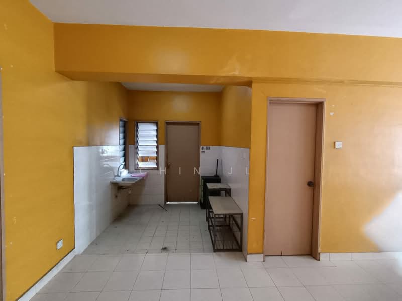 Pangsapuri untuk Dijual di Pangsapuri Persanda - Chin JL - Kitchen - PropertyGuru.com.my