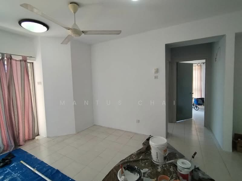 Condominium for Rent at Warisan City View - Mantus Chai - Living Room - PropertyGuru.com.my