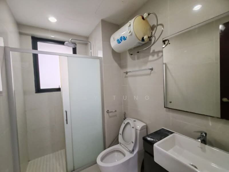 Condominium for Rent at Royal Strand @ Country Garden Danga Bay - Ray Tung - Bathroom - PropertyGuru.com.my