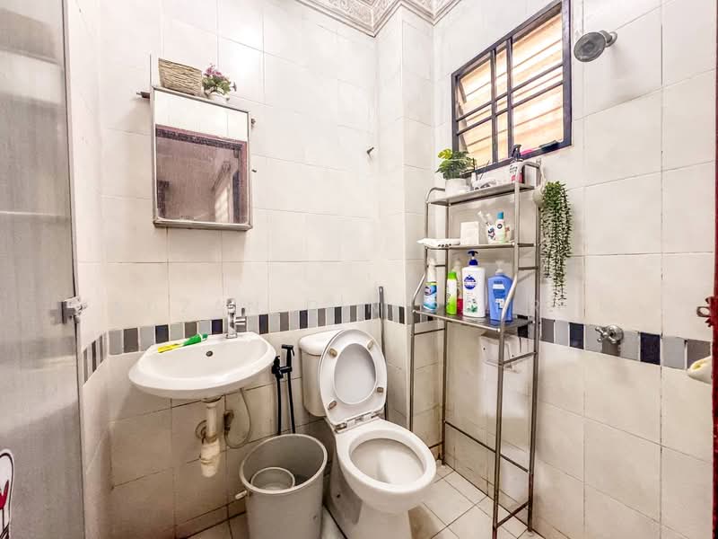 Rumah Teres 2 Tingkat untuk Dijual di Seksyen 7 (Shah Alam) - Fauzan bin Sahrom - Bathroom - PropertyGuru.com.my