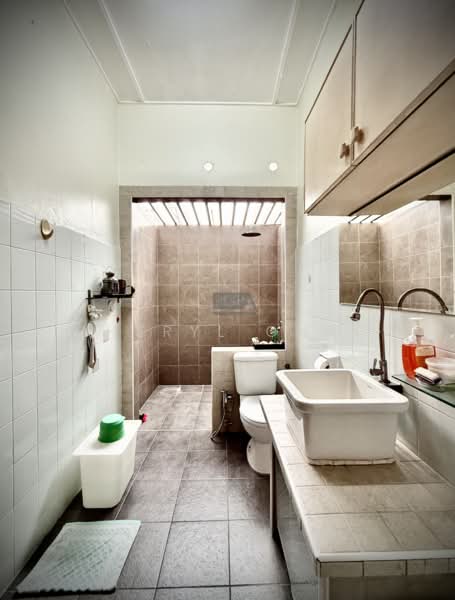 Bungalow for Sale in Tanjung Bungah (Penang) - Cheryl Chng - Bathroom - PropertyGuru.com.my