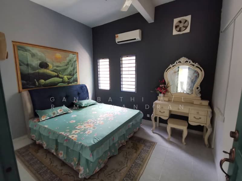 Bungalow for Sale in Rawang (Selangor) - Ganabathi A/L Ramachandran - Bedroom - PropertyGuru.com.my