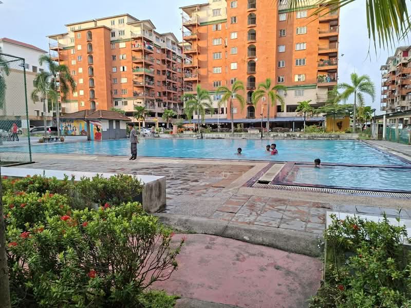 Apartment for Sale at Golden Villa - Yazila Sulaimi - Swimming pool - PropertyGuru.com.my