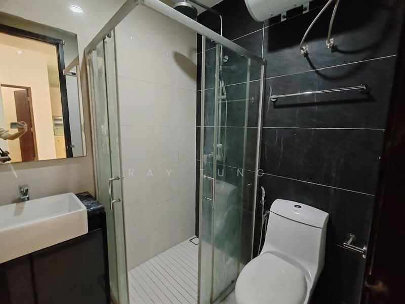 Condominium for Rent at Amberside @ Country Garden Danga Bay - Ray Tung - Bathroom - PropertyGuru.com.my