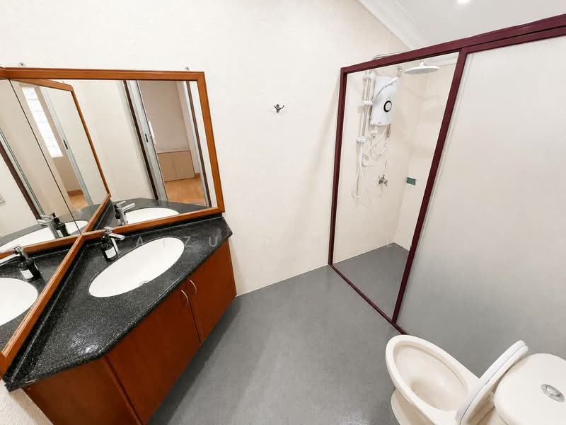 Rumah Teres 2 Tingkat untuk Dijual di Seksyen 5 (Kota Damansara) - Aizuddin Ali - Bathroom - PropertyGuru.com.my