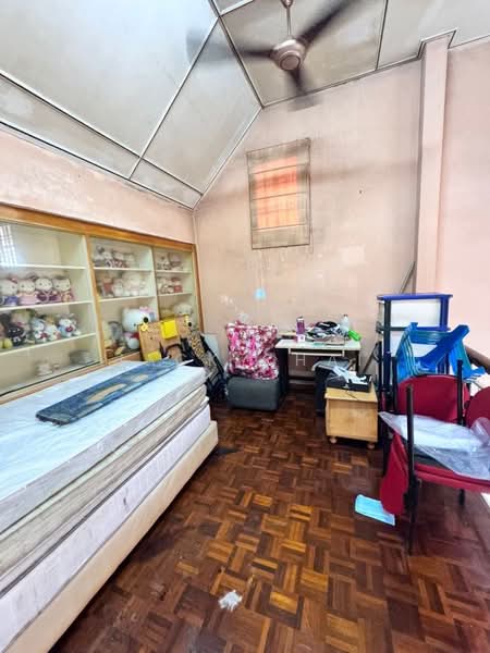 Rumah Teres 2 Tingkat untuk Dijual di Taman Pelangi Indah (Ulu Tiram) - Jack Chai - Bedroom - PropertyGuru.com.my