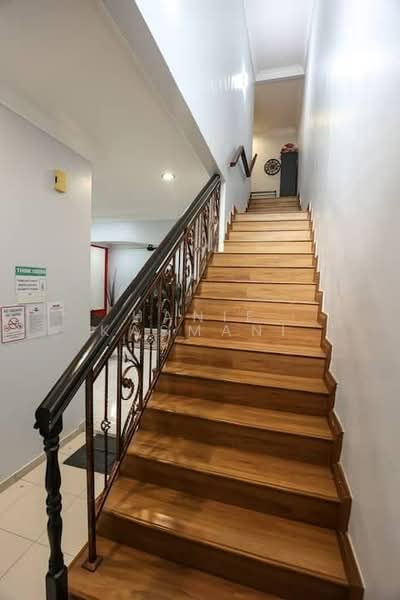 Rumah Teres 2 Tingkat untuk Dijual di Kota Damansara (Selangor) - Hanif Kasmani - Corridor - PropertyGuru.com.my