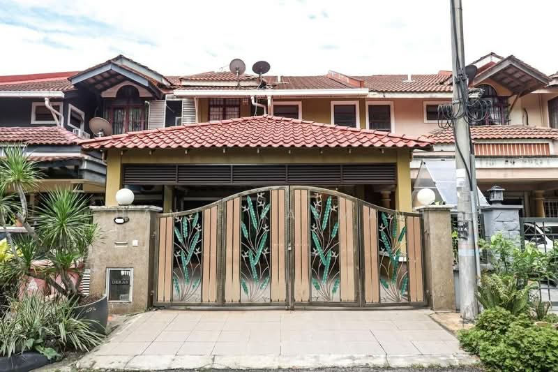 Rumah Teres 2 Tingkat untuk Dijual di Kota Damansara (Selangor) - Hanif Kasmani - Exterior - PropertyGuru.com.my