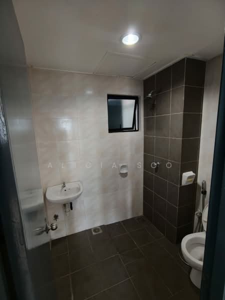 Kondominium untuk Dijual di One Damansara - Alicia Soo - Bathroom - PropertyGuru.com.my