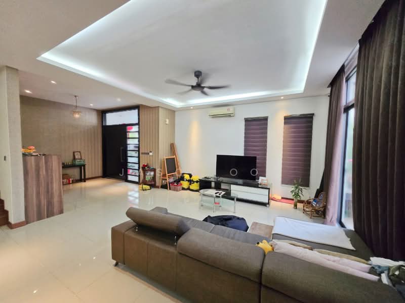 Semi-Detached House for Sale in Seri Kembangan (Selangor) - Jason Ooi - Living Room - PropertyGuru.com.my