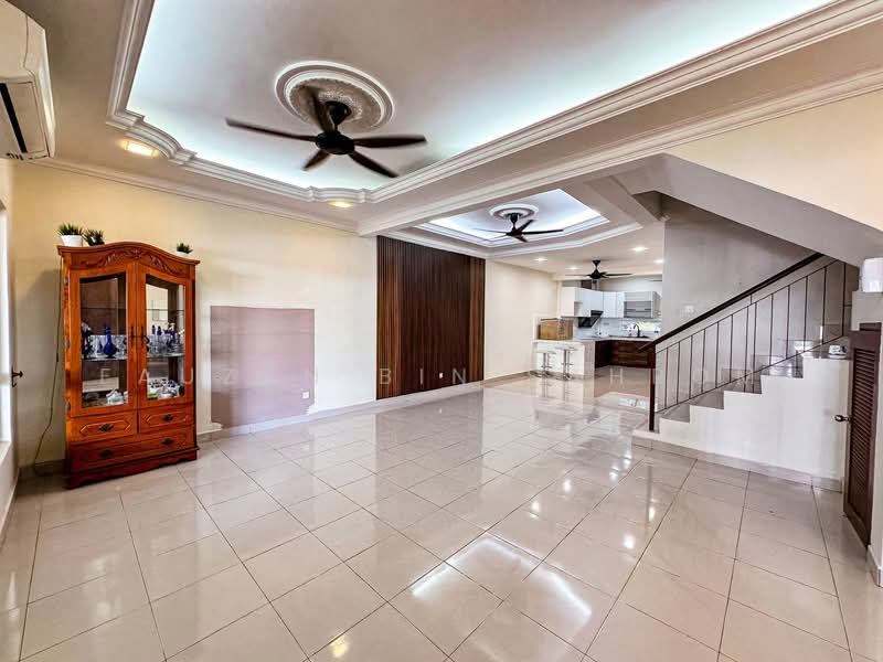 Rumah Teres 2 Tingkat untuk Dijual di Semenyih (Selangor) - Fauzan bin Sahrom - Living Room - PropertyGuru.com.my