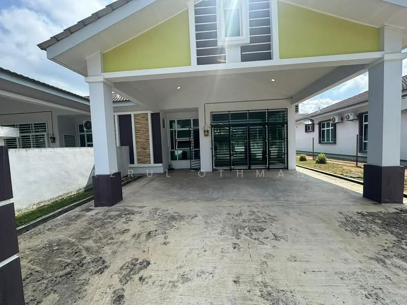Semi-Detached House for Sale in Taman Kasturi (Gemencheh) - Azrul Othman - Exterior - PropertyGuru.com.my