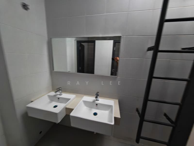 Factory for Sale in Bukit Raja (Selangor) - Ray Lee - Bathroom - PropertyGuru.com.my
