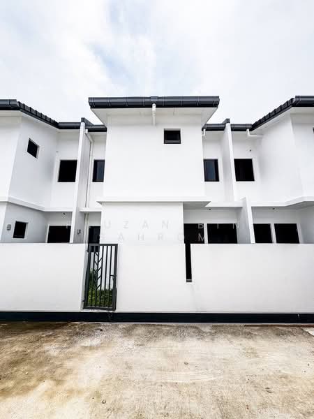 2-storey Terraced House for Sale in Sepang (Selangor) - Fauzan bin Sahrom - Exterior - PropertyGuru.com.my