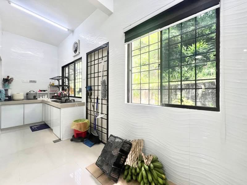 Terraced House for Sale in Taman Kajang Perdana (Kajang) - Alif Saad - Kitchen - PropertyGuru.com.my