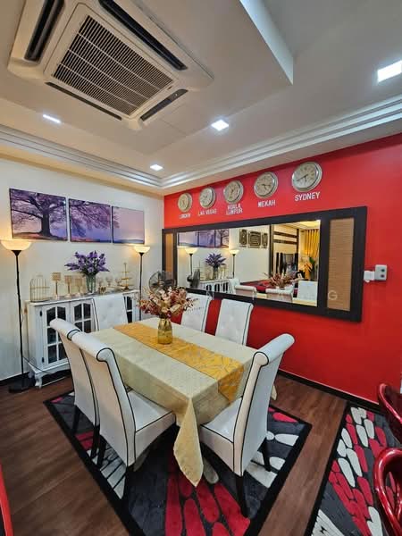 Rumah Teres 2 Tingkat untuk Dijual di Taman Lagenda Putra (Kulai) - Jackson Pang - Dining Room - PropertyGuru.com.my