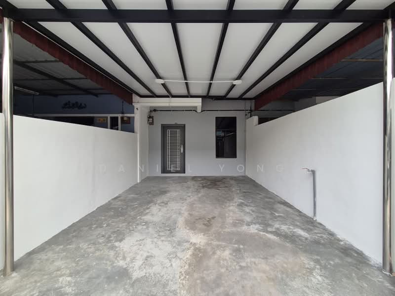 Rumah Teres untuk Dijual di Taman Nusa Damai (Pasir Gudang) - Daniel Yong - Exterior - PropertyGuru.com.my