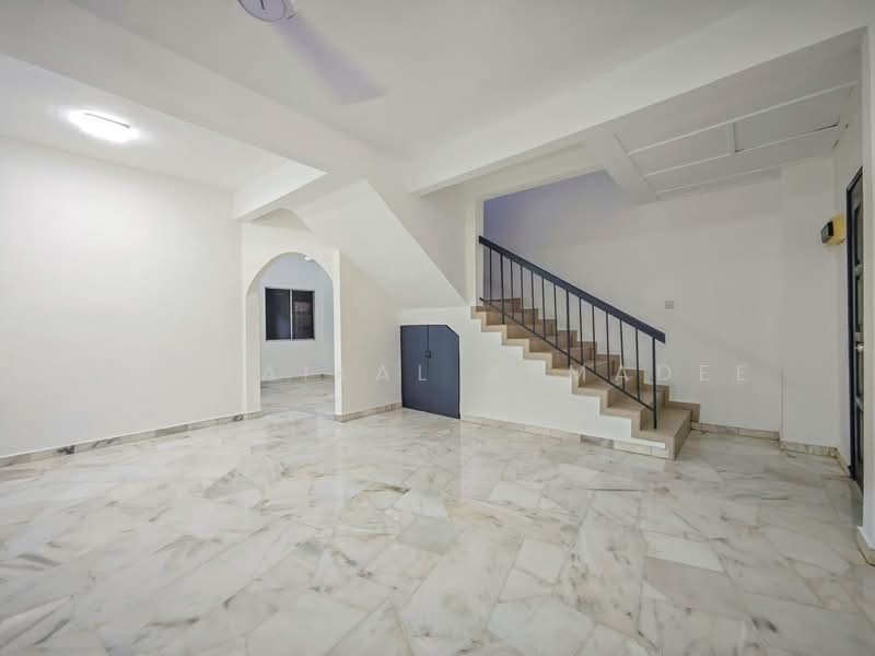 2-storey Terraced House for Sale in Bandar Bukit Puchong (Puchong) - Zulhaikal Asmadee - Interior - PropertyGuru.com.my