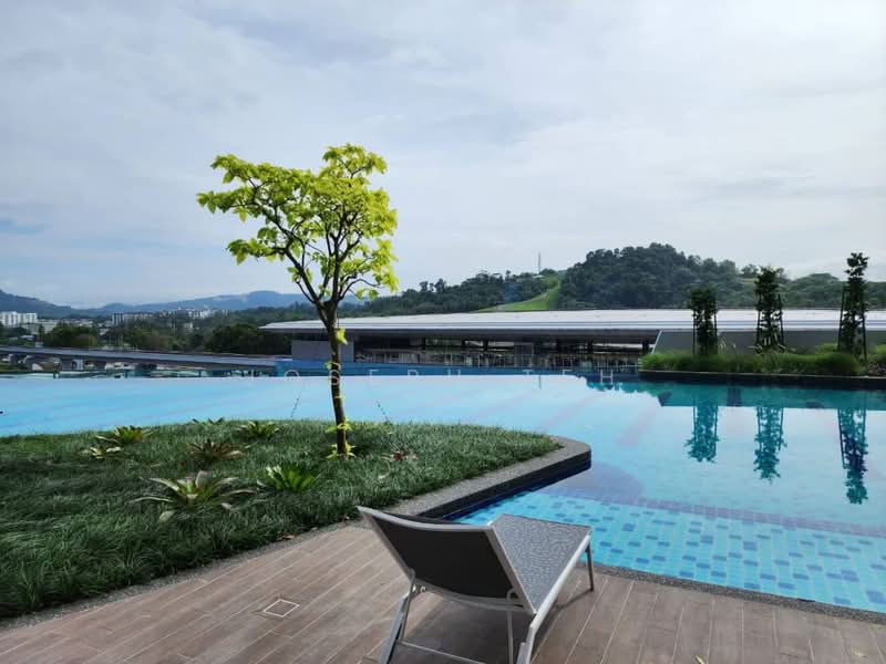 Servis Apartment untuk Dijual di B11 Parkland Residence - Joseph Teh - Pool - PropertyGuru.com.my
