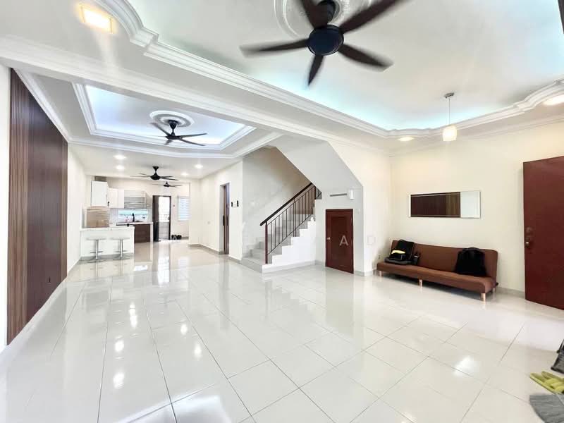 Rumah Teres 2 Tingkat untuk Dijual di Semenyih (Selangor) - Alif Saad - Living Room - PropertyGuru.com.my