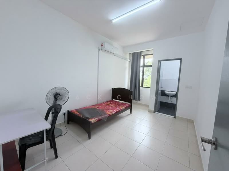 Rumah Teres 2 Tingkat untuk Dijual di Bandar Bistari Perdana (Pasir Gudang) - Zack Chow - Bedroom - PropertyGuru.com.my