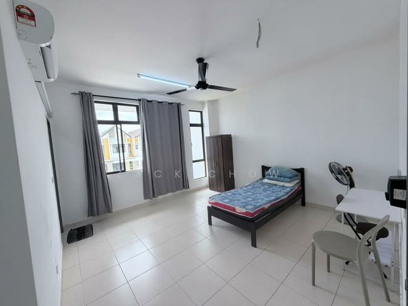 Rumah Teres 2 Tingkat untuk Dijual di Bandar Bistari Perdana (Pasir Gudang) - Zack Chow - Bedroom - PropertyGuru.com.my
