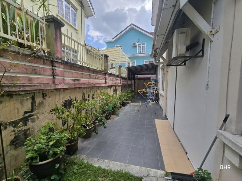 Rumah Berkembar untuk Dijual di Bandar Baru Bangi (Selangor) - Mohd Faizal - Exterior - PropertyGuru.com.my