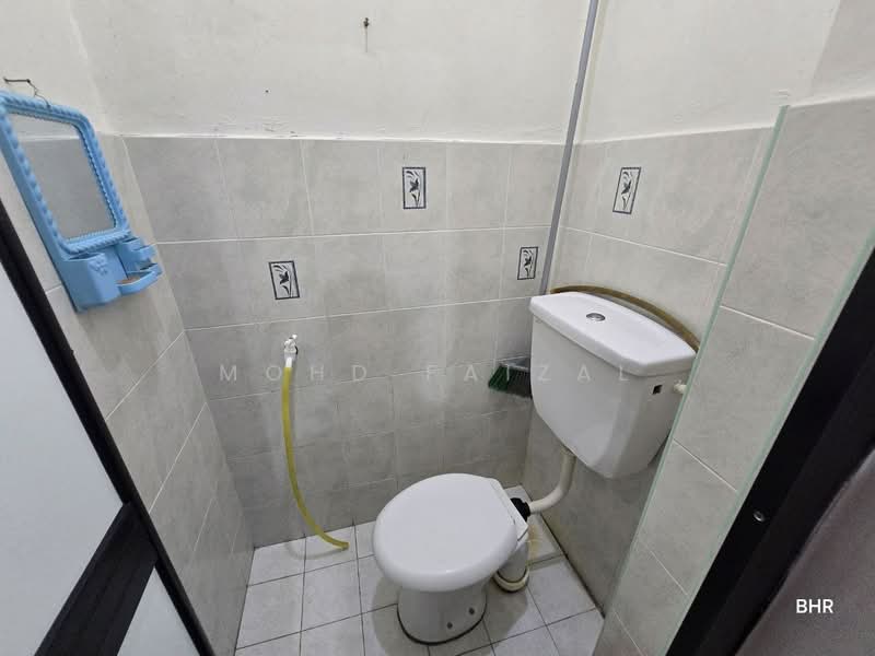 Rumah Berkembar untuk Dijual di Bandar Baru Bangi (Selangor) - Mohd Faizal - Bathroom - PropertyGuru.com.my