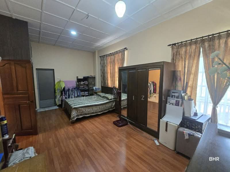 Rumah Berkembar untuk Dijual di Bandar Baru Bangi (Selangor) - Mohd Faizal - Bedroom - PropertyGuru.com.my