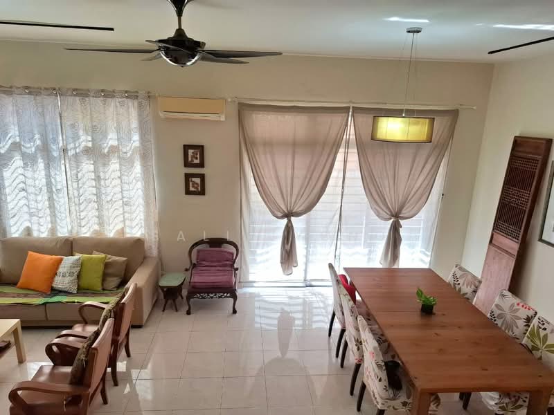 Semi-Detached House for Sale in Setia Damai (Setia Alam) - Sally Yong - Living Room - PropertyGuru.com.my