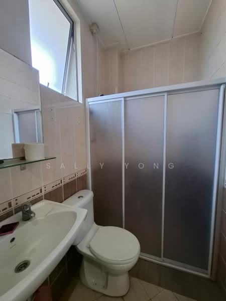 Semi-Detached House for Sale in Setia Damai (Setia Alam) - Sally Yong - Bathroom - PropertyGuru.com.my