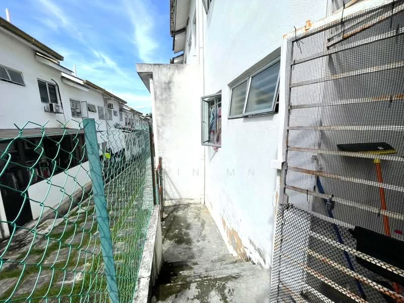 Rumah Teres 2 Tingkat untuk Dijual di Aman Putri (Sungai Buloh) - Muin Mn - Exterior - PropertyGuru.com.my