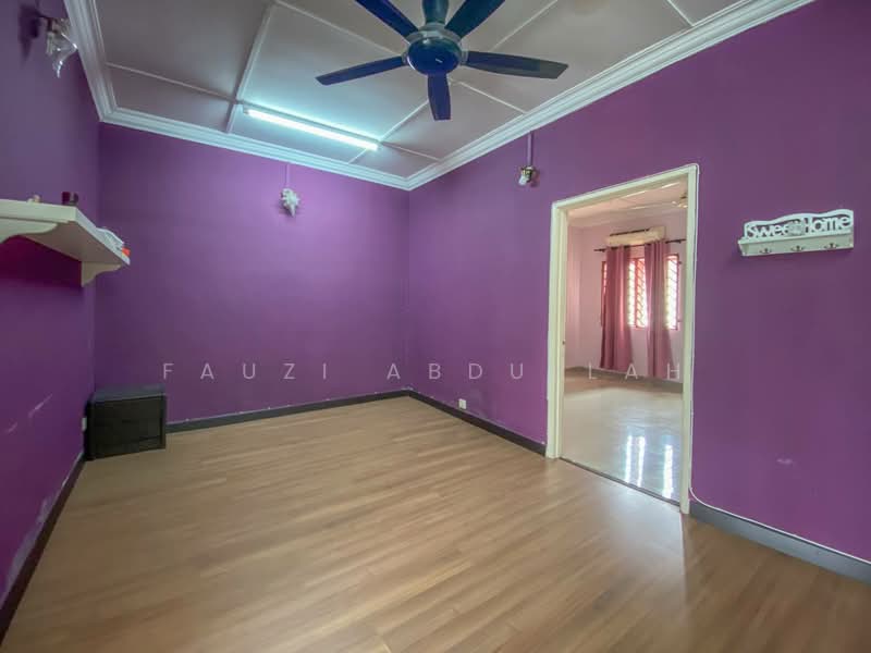 Rumah Teres untuk Dijual di Kota Kemuning (Shah Alam) - Fauzi Abdullah - Living Room - PropertyGuru.com.my