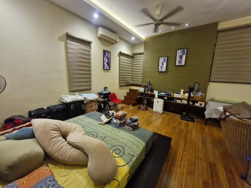 Semi-Detached House for Sale in Batu 9 (Cheras) - Esharani . - Bedroom - PropertyGuru.com.my