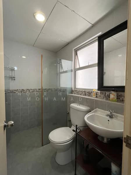 Kondominium untuk Disewa di Seri Maya Condominium - Noor Hidayah Mohamad Noor - Bathroom - PropertyGuru.com.my