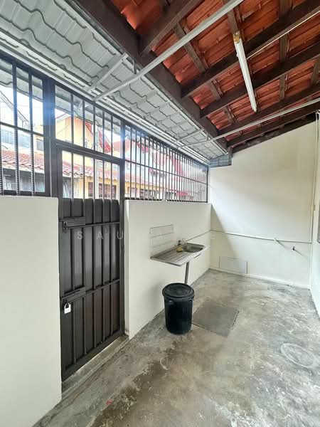 For Rent - Taman Pelangi Indah