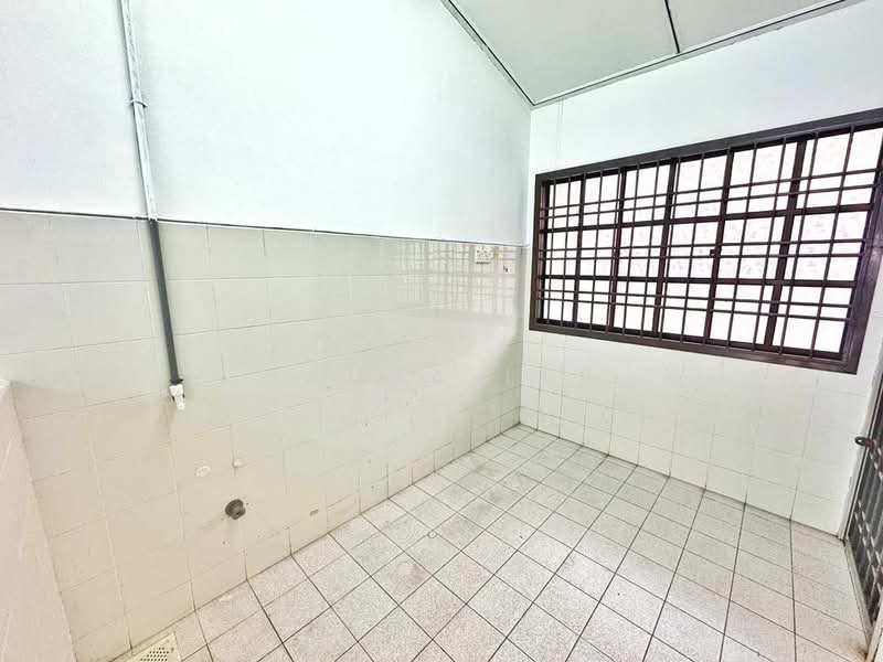 For Rent - Taman Pelangi Indah