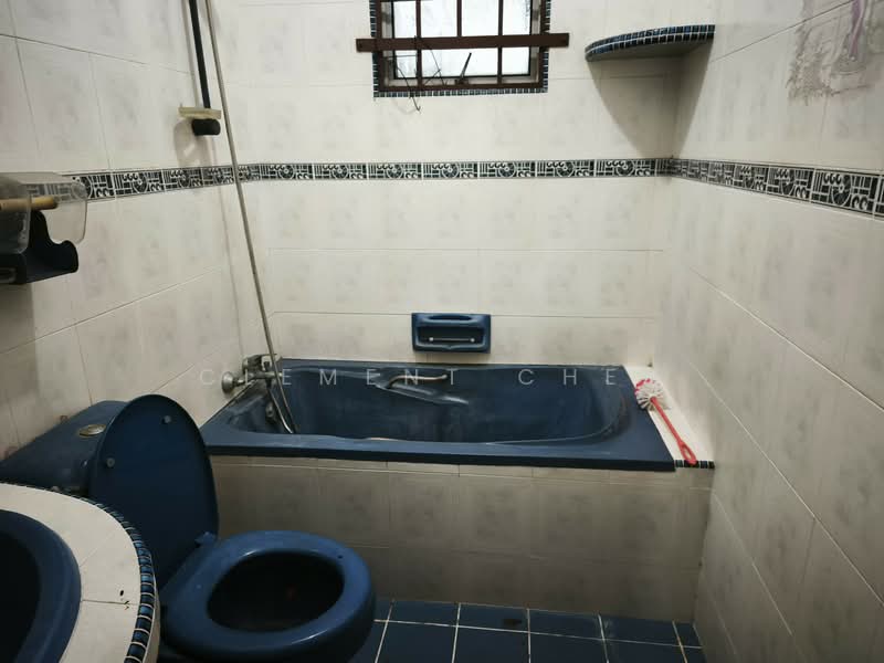 Rumah Teres 1 Tingkat untuk Disewa di Sungai Besi (Kuala Lumpur) - Clement Chen - Bathroom - PropertyGuru.com.my