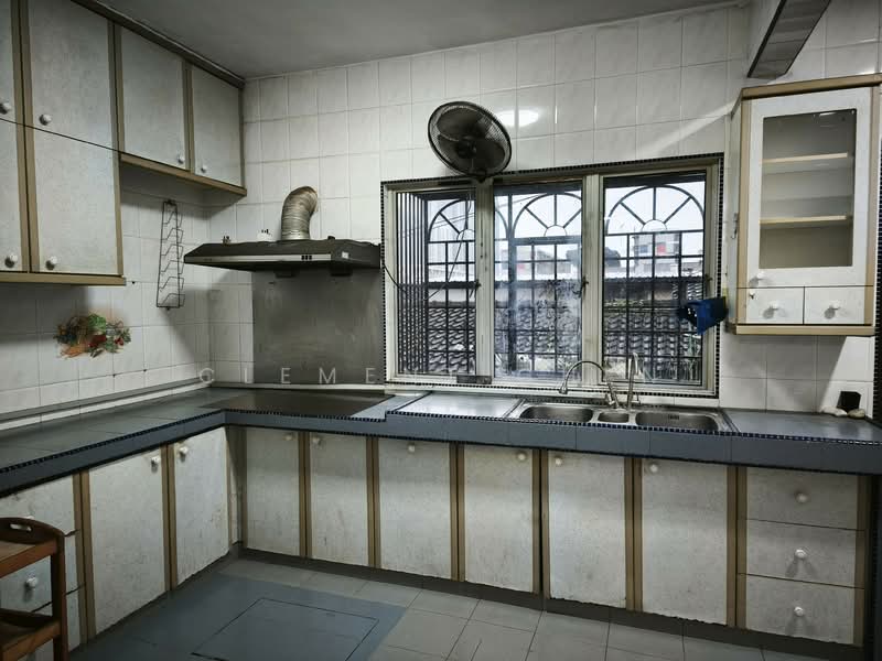 Rumah Teres 1 Tingkat untuk Disewa di Sungai Besi (Kuala Lumpur) - Clement Chen - Kitchen - PropertyGuru.com.my