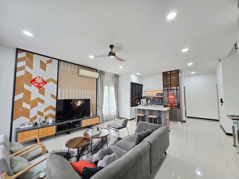 Semi-Detached House for Sale in Seri Kembangan (Selangor) - Jason Ooi - Living Room - PropertyGuru.com.my