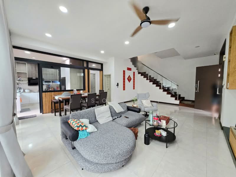 Semi-Detached House for Sale in Seri Kembangan (Selangor) - Jason Ooi - Living Room - PropertyGuru.com.my